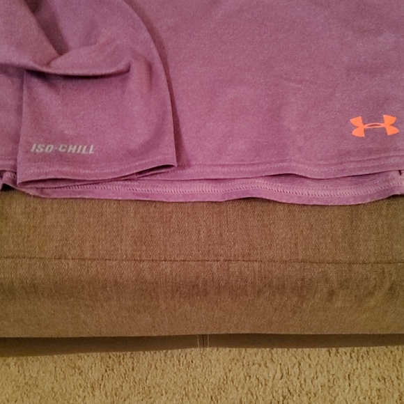 Under Armour Long Sleeve Hooded Shirt Size Medium - Picture 3 of 5